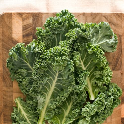 Verdura Kale: qué es, propiedades y cómo tomarla