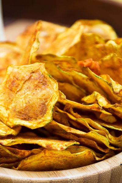 Chips de calabacín con tahín